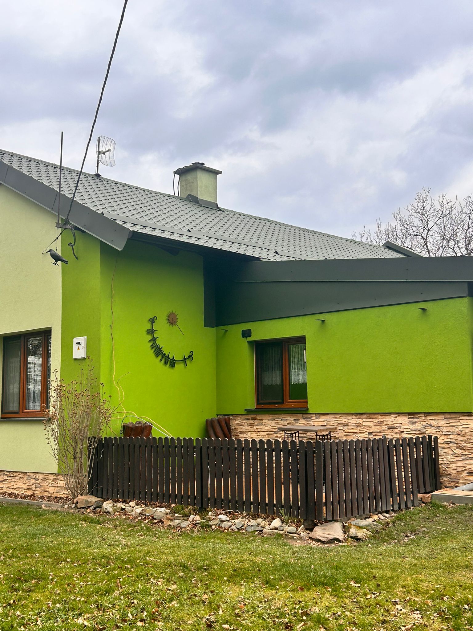 977b7bf6-706b-4b05-9e56-fde283b62e3d 977b7bf6-706b-4b05-9e56-fde283b62e3d